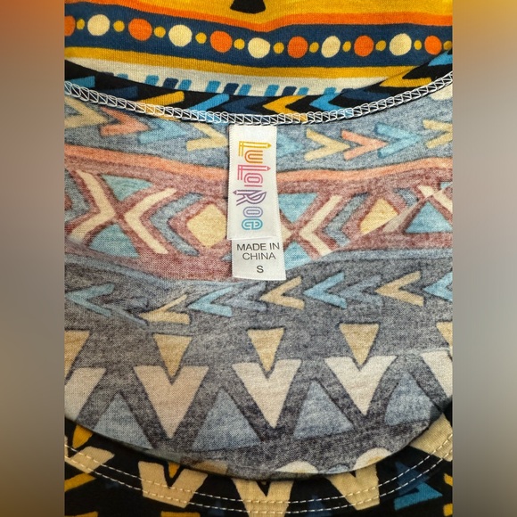 Lularoe t shirt tunic top - Picture 6 of 6
